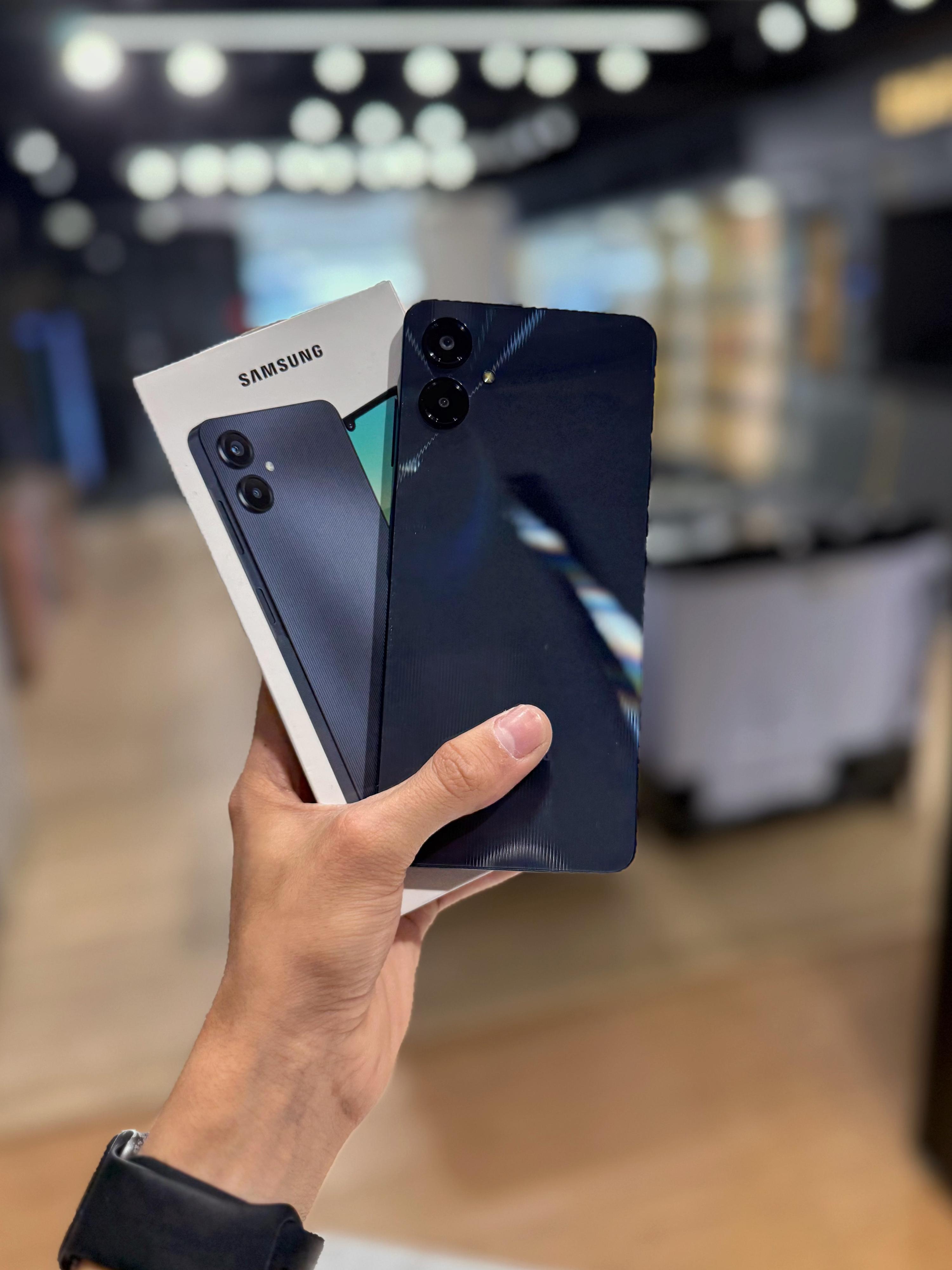 SAMSUNG GALAXY A06 4+64GB